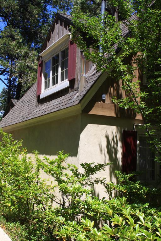 Saddleback Inn At Lake Arrowhead Exterior photo