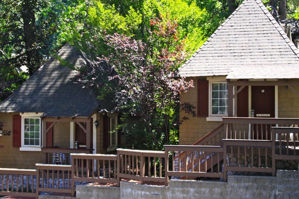 Saddleback Inn At Lake Arrowhead Exterior photo