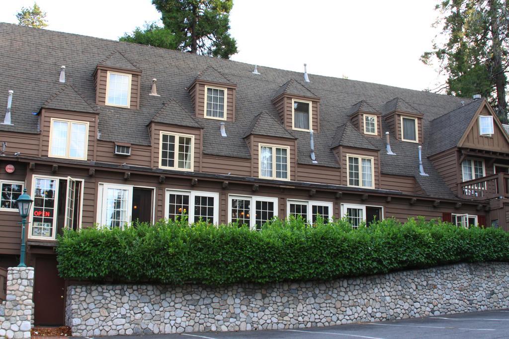 Saddleback Inn At Lake Arrowhead Exterior photo