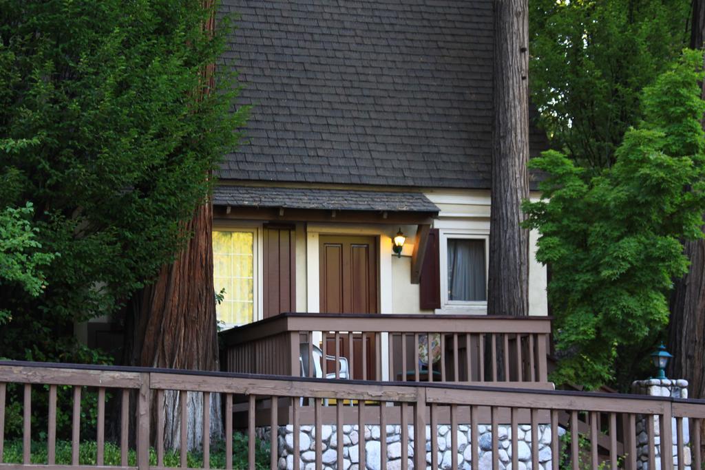 Saddleback Inn At Lake Arrowhead Exterior photo