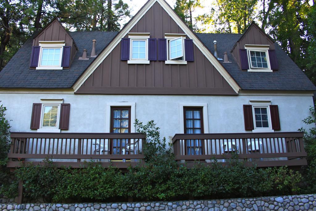 Saddleback Inn At Lake Arrowhead Exterior photo