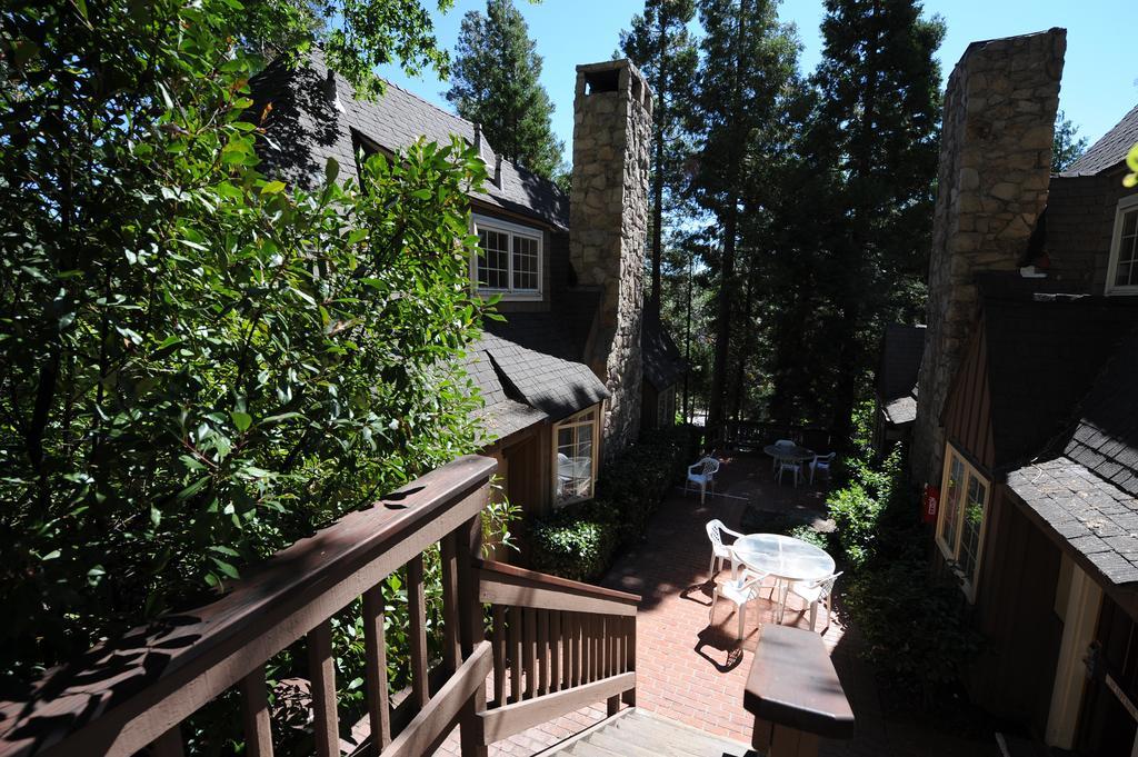 Saddleback Inn At Lake Arrowhead Exterior photo