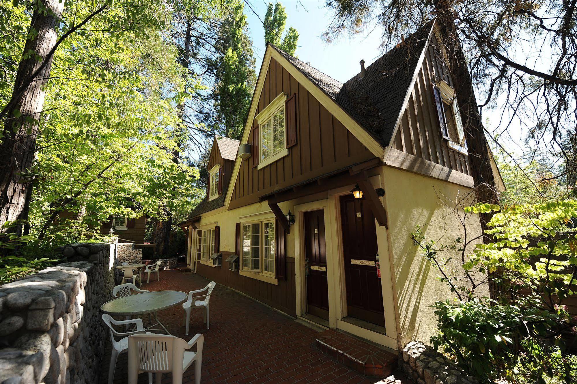 Saddleback Inn At Lake Arrowhead Exterior photo