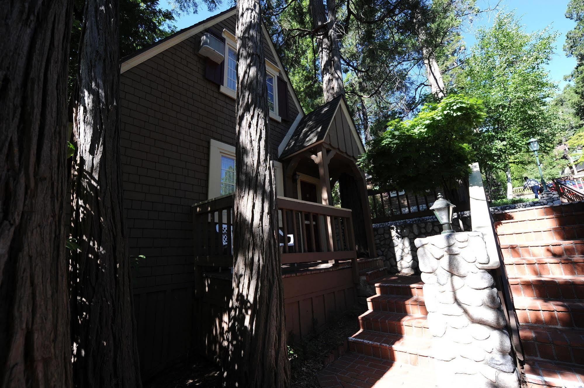 Saddleback Inn At Lake Arrowhead Exterior photo